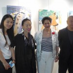 Γωγώ Κολυβήρα με την κα Αnna Zhang, συντονίστρια του προγράμματος και τους διεθνώς καταξιωμένους ζωγράφους, κα YAN PING και κο  WANG KEJU
