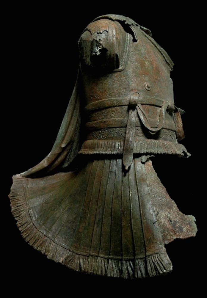 Χαλκινο άγαλμα Μουσειο Ακρόπολης