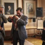 ≈ﬂÙÁÏÔÚ ‰ÁÏ¸ÙÁÚ ÙÁÚ ¡ËﬁÌ·Ú ·¸ ÙÔÌ ‰ﬁÏ·Ò˜Ô ¡ËÁÌ·È˛Ì √.  ·ÏﬂÌÁ Ô ÁËÔÔﬂÔÚ √. ◊˘Ò·ˆ‹Ú (EUROKINISSI/”Ÿ‘«—«” ƒ«Ã«‘—œ–œ’Àœ”)