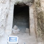Νέα ταφικά μνημεία αποκαλύφθηκαν στο μυκηναϊκό νεκροταφείο των Αηδονιών