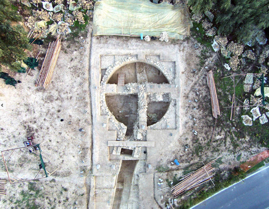 Δύο νέοι ασύλητοι τάφοι ανακαλύφθηκαν στον Άνω Εγκλιανό στην Πύλο